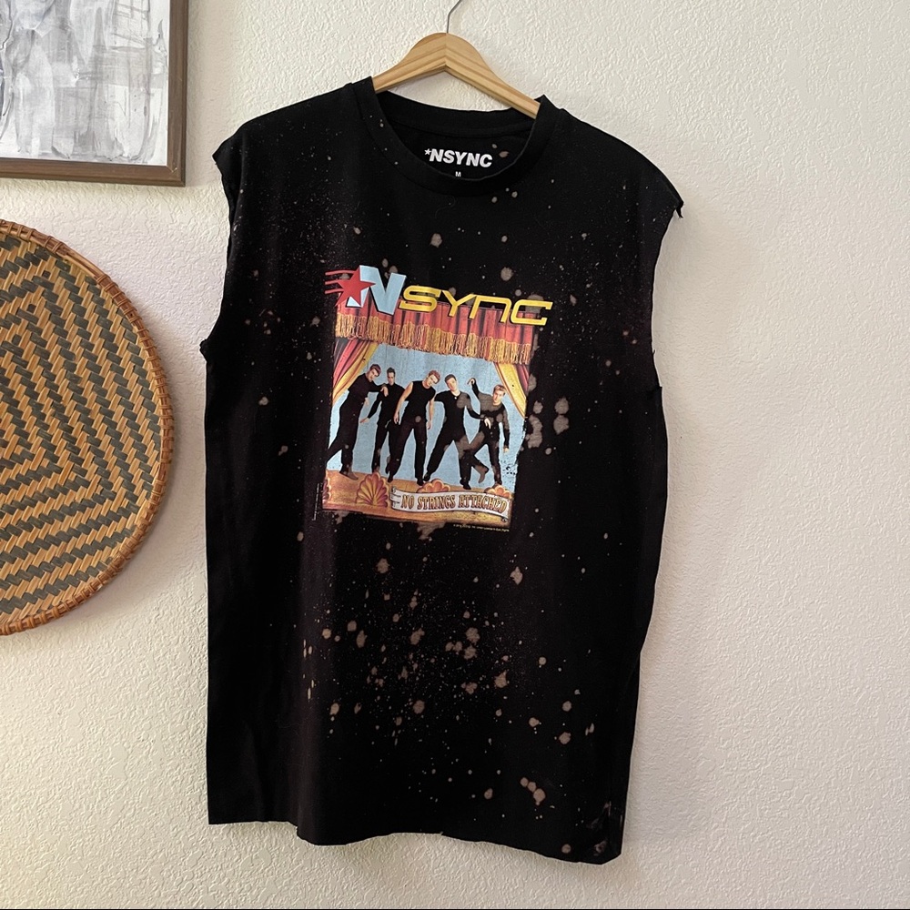 *Nsync No Strings Attached Acid Washed Cut T-Shir… - image 1